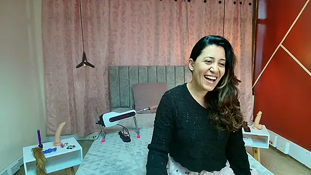 VioletaScott  online show from October 24, 2025, 2:27 pm