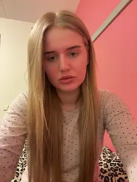 Snapshot of yourhornyslut chatting on February 25, 2025, 8:42 pm yourhornyslut online show from February 25, 2025, 8:42 pm