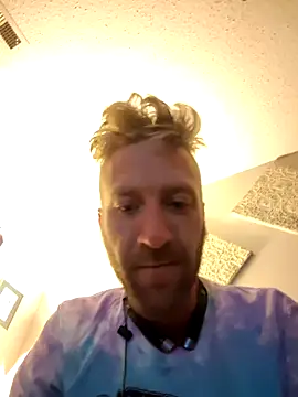 Snapshot of bentoverblonde chatting on November 28, 2025, 3:28 am bentoverblonde online show from November 28, 2025, 3:28 am