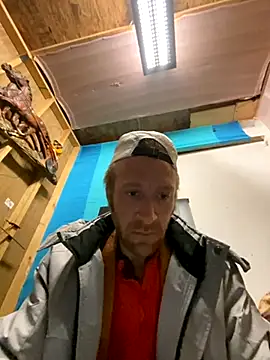 Snapshot of bentoverblonde chatting on November 20, 2025, 6:03 am bentoverblonde online show from November 20, 2025, 6:03 am