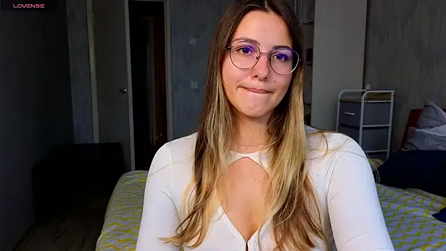 Snapshot of sophia_euphoriaa chatting on June 29, 2026, 8:54 am sophia euphoriaa online show from June 29, 2026, 8:54 am