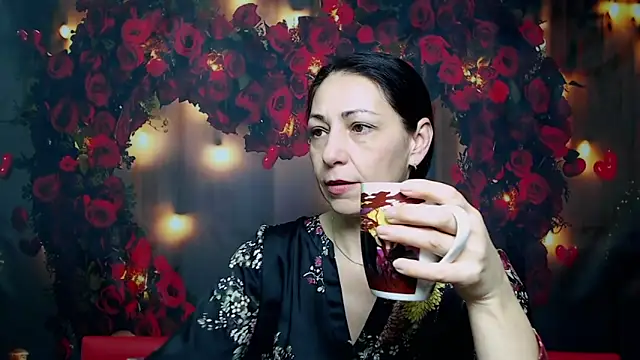 LiluGrants online show from February 20, 2025, 10:37 pm