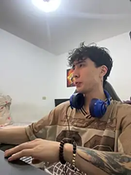 gojo satoru 18 online show from April 4, 2026, 8:59 pm