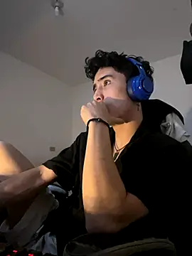 gojo satoru 18 online show from December 5, 2025, 8:39 pm