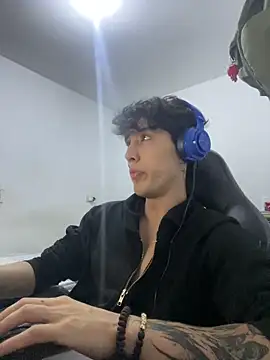 gojo satoru 18 online show from April 23, 2026, 2:07 am