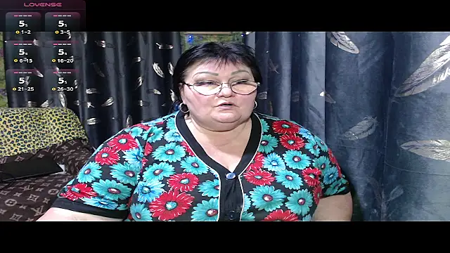 Goddess57 online show from December 1, 2025, 5:14 pm