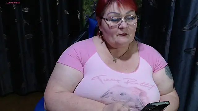 Snapshot of Goddess57 chatting on March 16, 2025, 3:39 pm Goddess57 online show from March 16, 2025, 3:39 pm