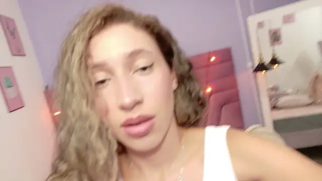 Beautifulskinny18 online show from February 8, 2026, 8:17 pm