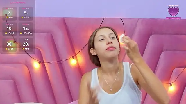 Beautifulskinny18 online show from February 19, 2026, 7:33 pm