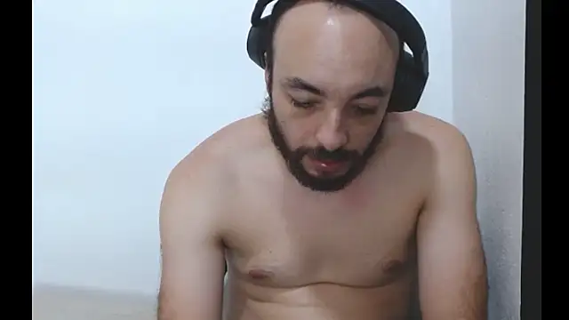 hotlatin92 online show from November 13, 2025, 10:24 pm