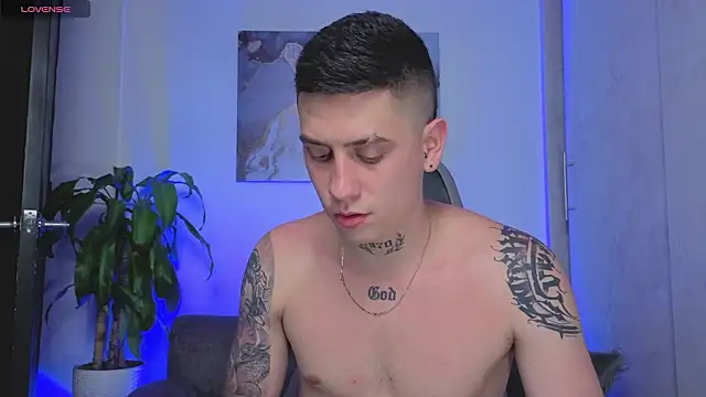 Yeiko Romero  online show from March 28, 2026, 11:39 pm