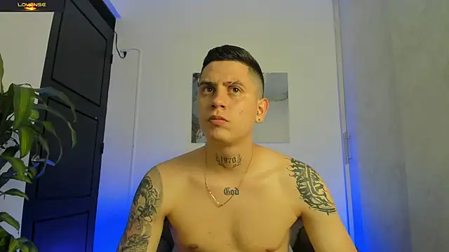 Snapshot of Yeiko_Romero_ chatting on September 26, 2025, 8:54 am Yeiko Romero online show from September 26, 2025, 8:54 am