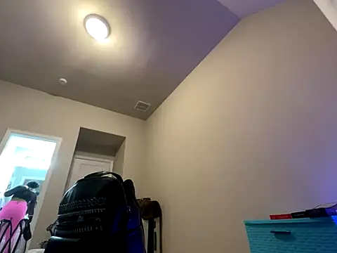 wynterheat online show from November 8, 2025, 4:16 am