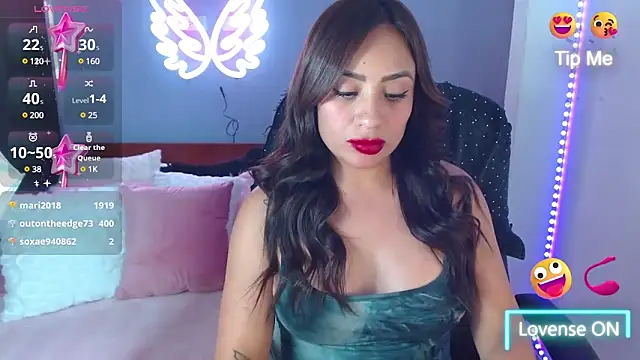 Snapshot of Paulina_627 chatting on February 1, 2025, 9:29 pm Paulina 627 online show from February 1, 2025, 9:29 pm