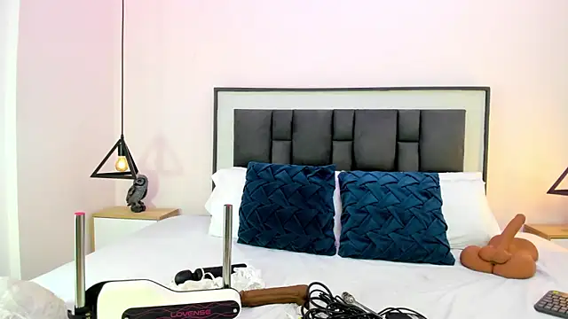 Ayla martinez online show from October 29, 2025, 1:59 am