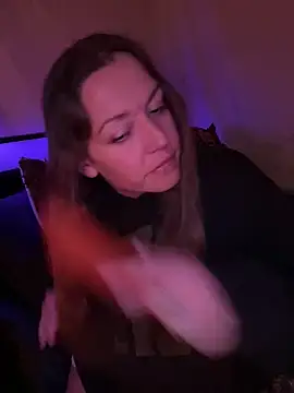 SummerV91 online show from February 3, 2026, 4:32 am