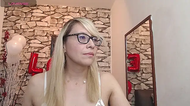 JessicaMuse online show from February 17, 2025, 7:44 pm