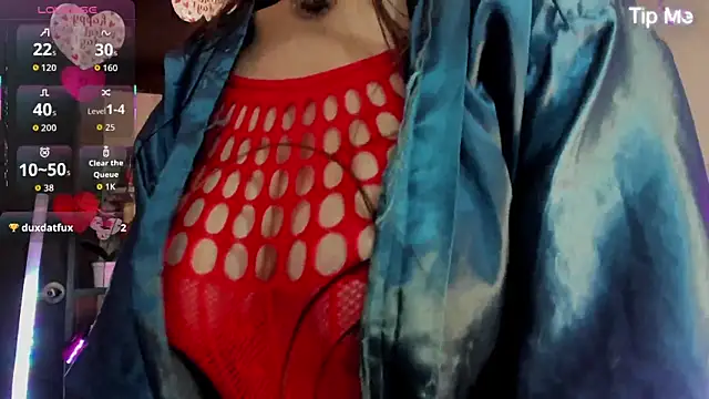 Snapshot of Emilytafur chatting on February 14, 2026, 5:57 pm Emilytafur online show from February 14, 2026, 5:57 pm