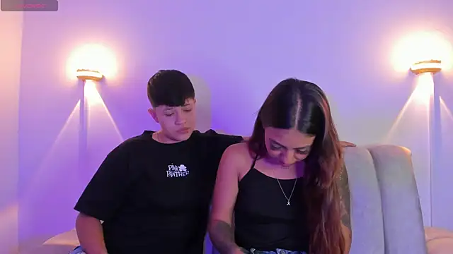 violet casper  online show from October 22, 2025, 5:07 am