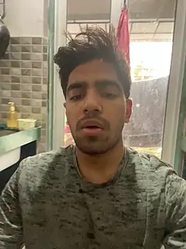 Snapshot of arush_2305 chatting on February 25, 2025, 2:36 am arush 2305 online show from February 25, 2025, 2:36 am