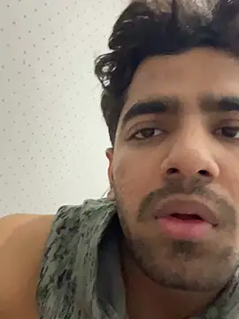 Snapshot of arush_2305 chatting on February 25, 2025, 10:31 pm arush 2305 online show from February 25, 2025, 10:31 pm