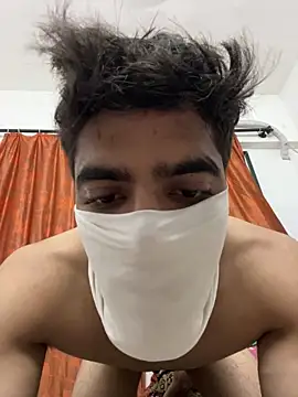 Snapshot of arush_2305 chatting on March 13, 2025, 12:35 pm arush 2305 online show from March 13, 2025, 12:35 pm