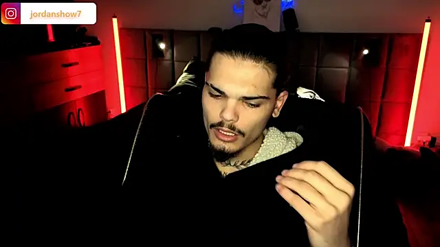 JordanShow online show from October 19, 2025, 9:23 am