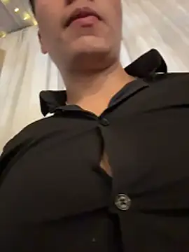 Logan smith1 online show from April 12, 2026, 1:09 am