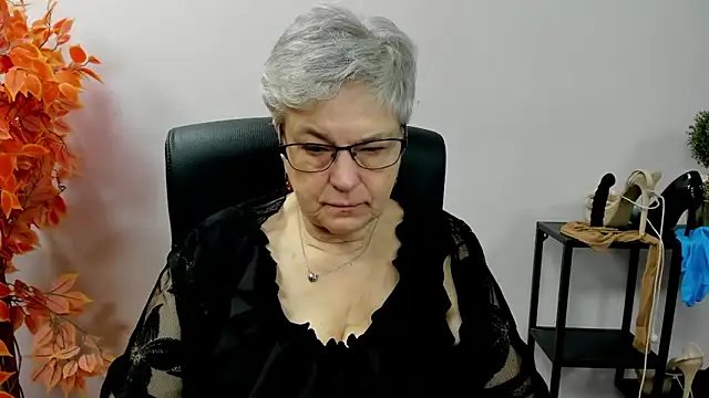 IrisDream online show from October 29, 2025, 7:29 am