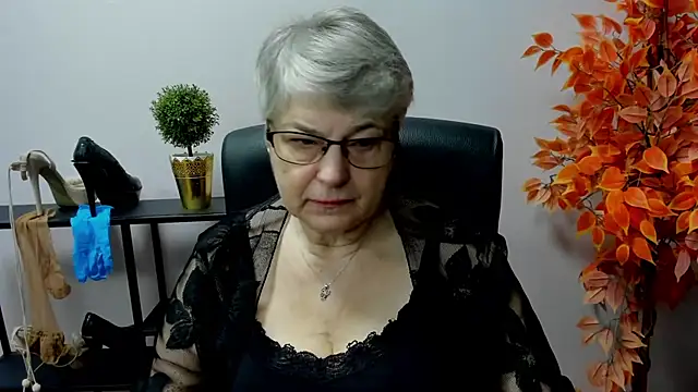 IrisDream online show from March 3, 2025, 7:24 am