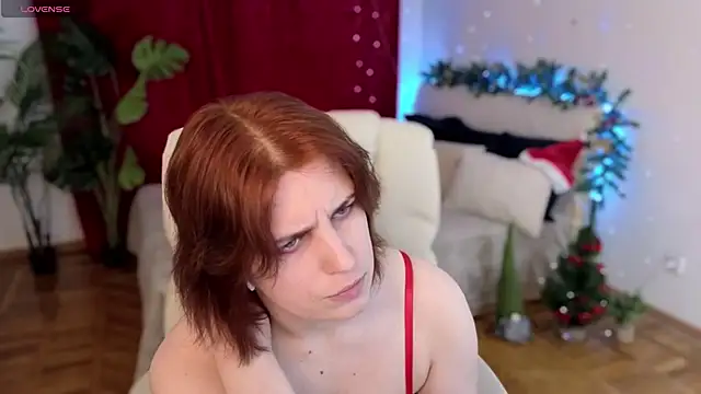 FoxyRayy online show from November 18, 2025, 9:12 am