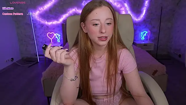 SilverrMoon online show from March 3, 2025, 11:14 pm