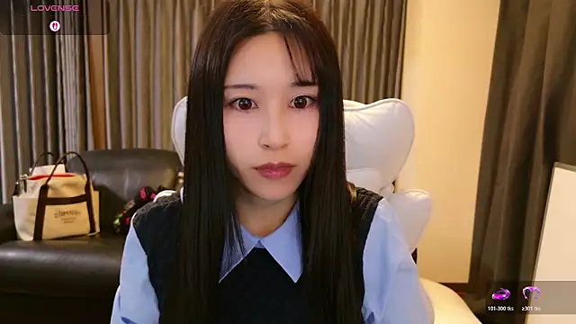 -satomi-jp online show from March 10, 2026, 1:15 pm