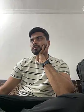 hotboysammy online show from December 20, 2024, 1:33 pm