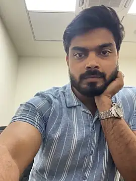 hotboysammy online show from February 18, 2025, 11:11 am