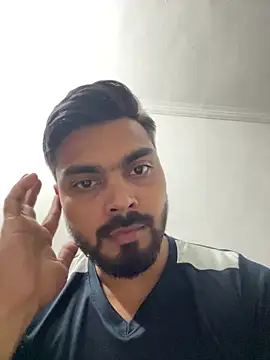 hotboysammy online show from December 18, 2024, 5:10 pm