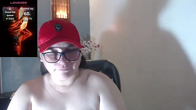 Snapshot of katty_femdom chatting on October 16, 2025, 1:30 pm katty femdom online show from October 16, 2025, 1:30 pm