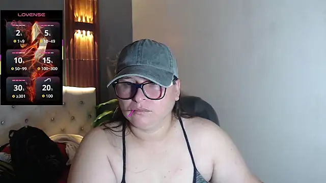 Snapshot of katty_femdom chatting on November 11, 2025, 1:06 pm katty femdom online show from November 11, 2025, 1:06 pm