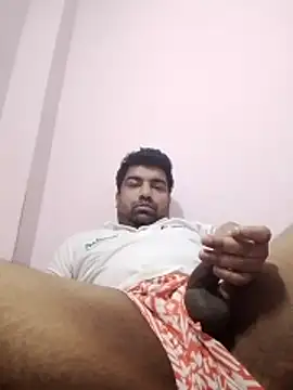 Snapshot of L9vefromAkhil chatting on February 13, 2026, 5:35 pm L9vefromAkhil online show from February 13, 2026, 5:35 pm