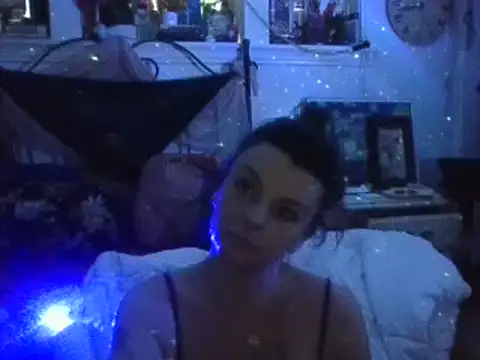 Phoenixmonroe0810 online show from February 4, 2025, 11:49 pm