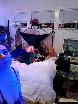 Phoenixmonroe0810 online show from February 2, 2025, 2:27 am