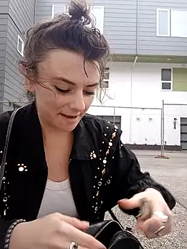 Phoenixmonroe0810 online show from December 28, 2024, 11:48 pm