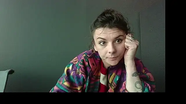 Phoenixmonroe0810 online show from December 3, 2024, 10:45 pm