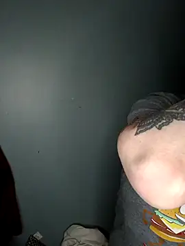 Phoenixmonroe0810 online show from January 11, 2025, 11:56 am