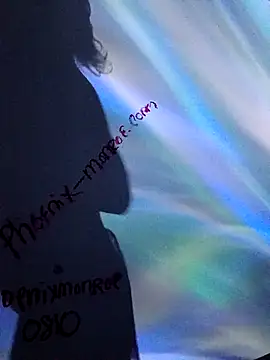 Phoenixmonroe0810 online show from February 18, 2025, 4:15 am