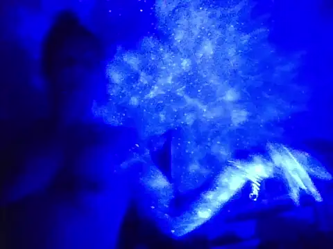 Phoenixmonroe0810 online show from January 17, 2025, 1:03 pm