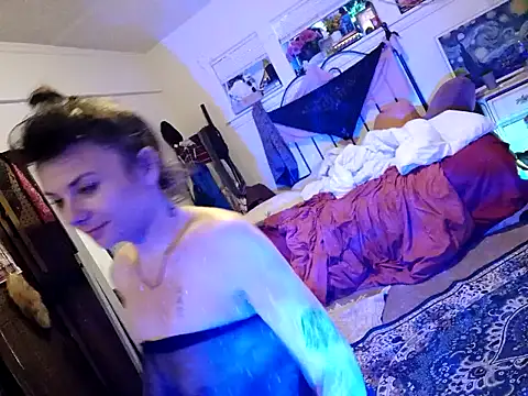 Phoenixmonroe0810 online show from January 24, 2025, 6:25 pm