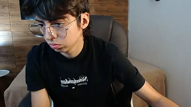 jhoellx online show from November 19, 2025, 7:36 pm