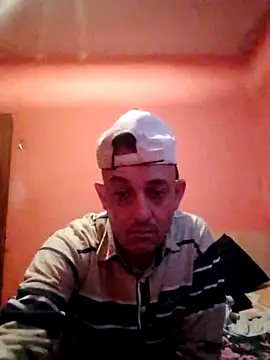 Fabiocapao01 online show from October 8, 2025, 9:26 pm