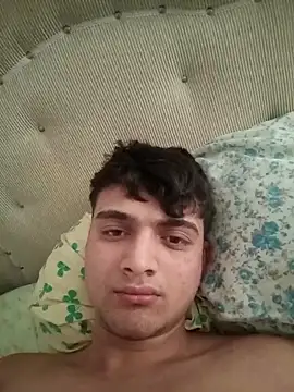 boy 3835 online show from March 19, 2025, 1:51 pm